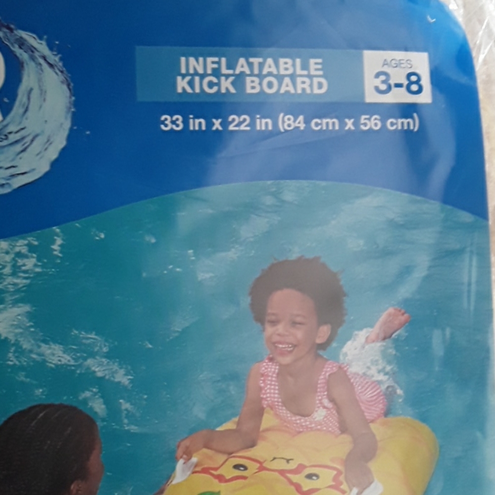 Pineapple Inflatable Kick Board - Picture 4 of 6